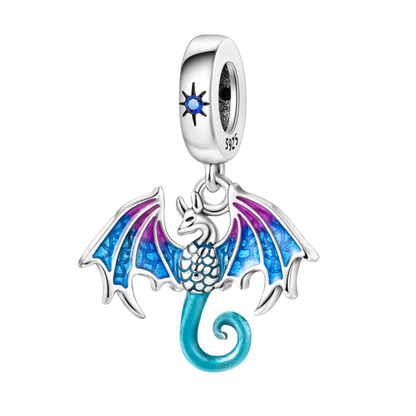 Charm dragon bleu et rose avec ailes ouvertes