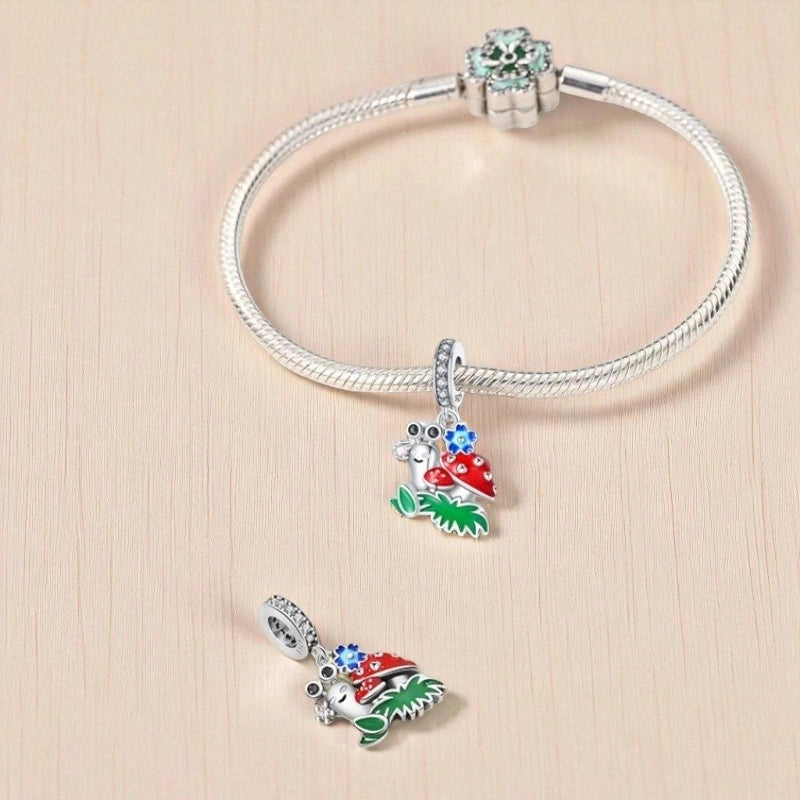 Charm escargot champignon fleur sur bracelet